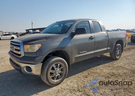 2013 Toyota Tundra Double Cab Sr5 из США, поврежденный, VIN 5TFRM5F16DX066123